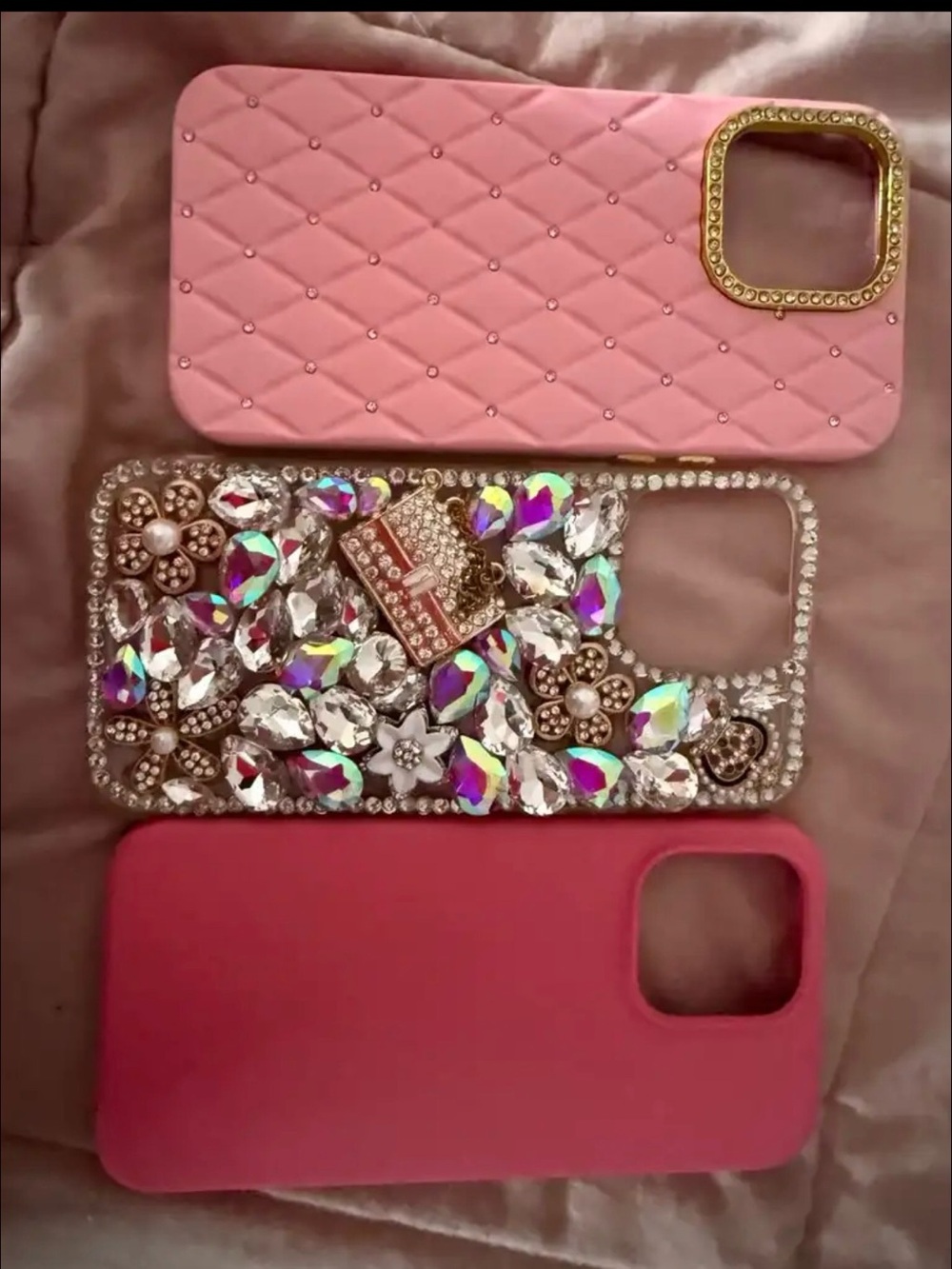 3 iPhone 15 pro max cases